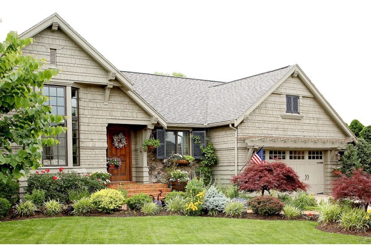 easy ways to boost your home curb appeal instantly 27