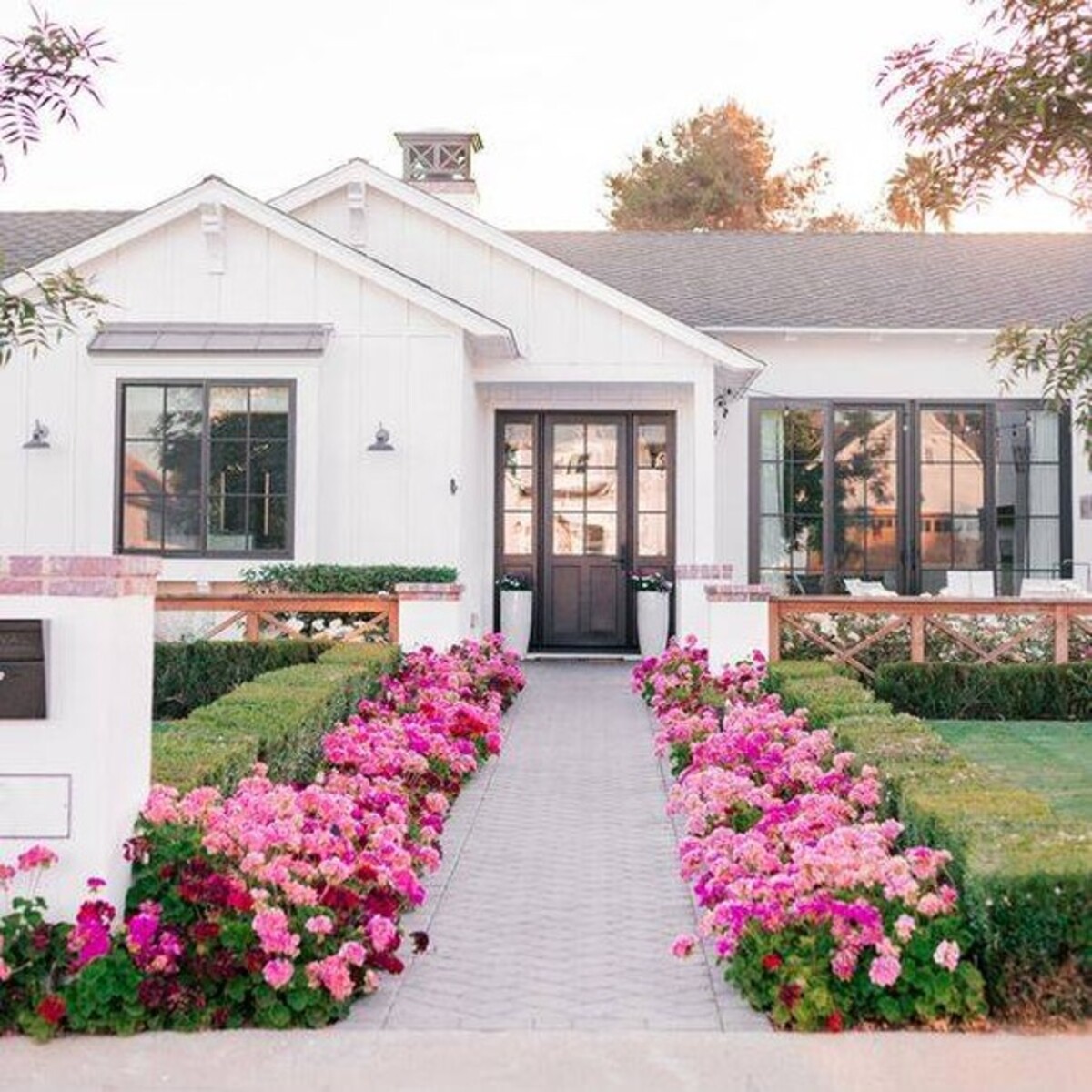 easy ways to boost your home curb appeal instantly 29
