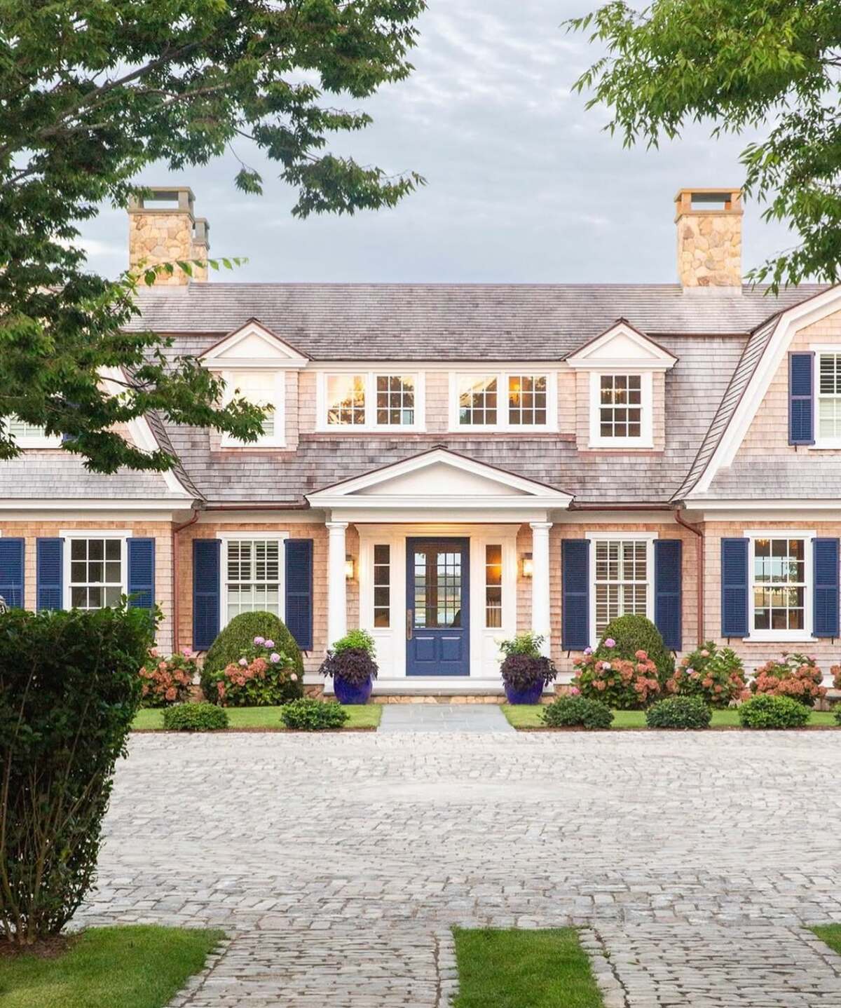 easy ways to boost your home curb appeal instantly 3