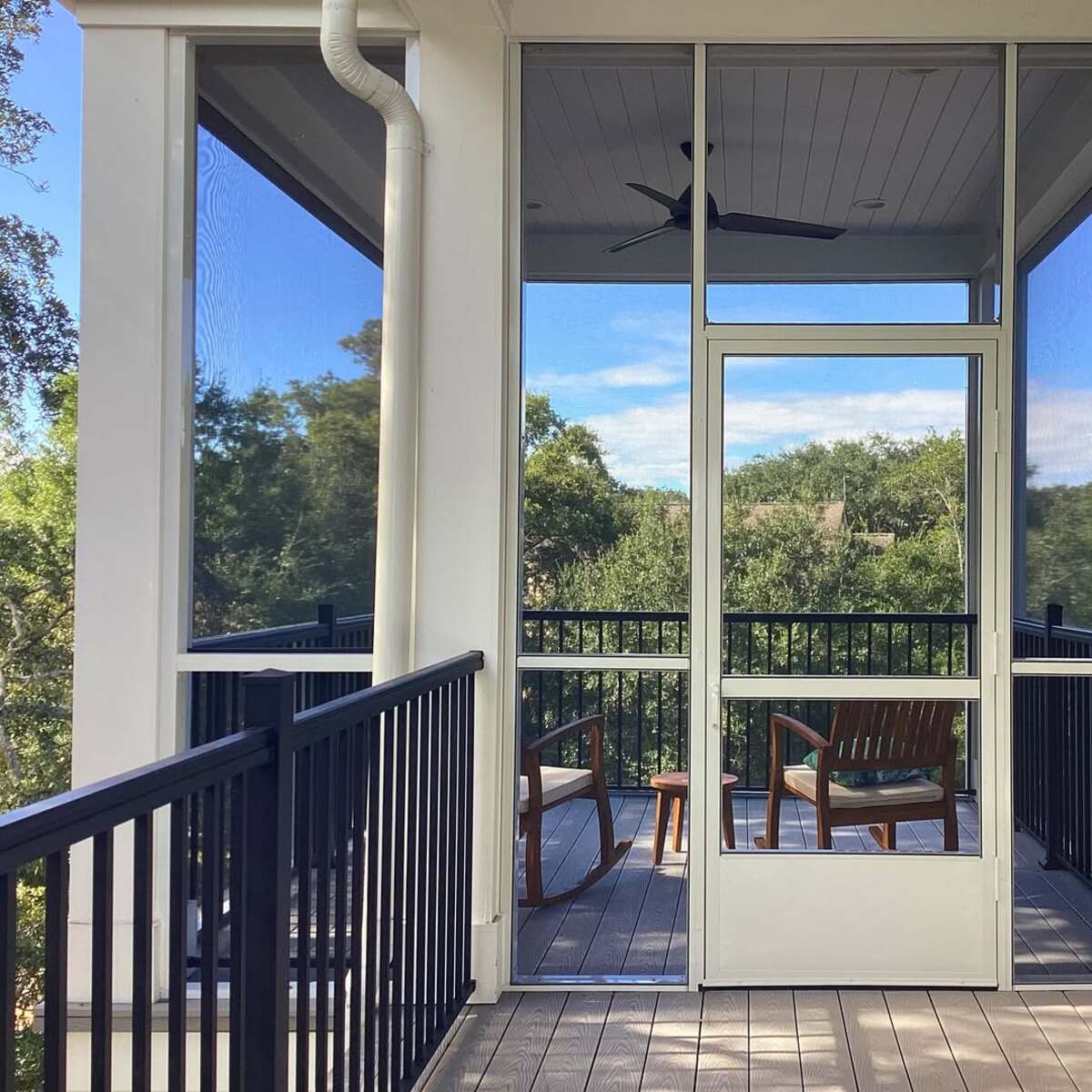 gorgeous screened in patio 10