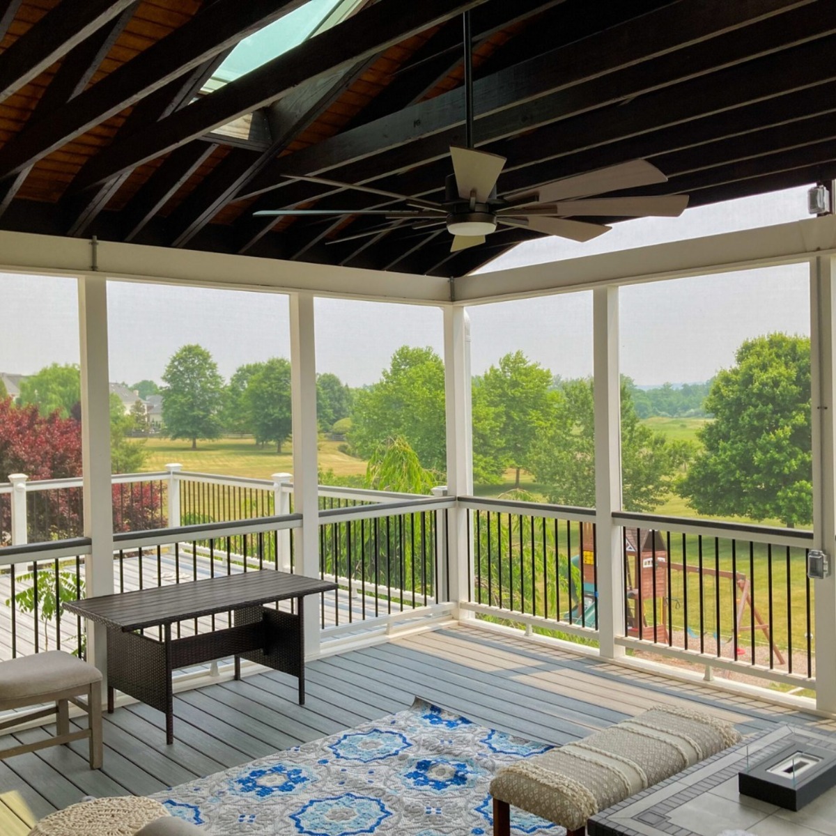 gorgeous screened in patio 6