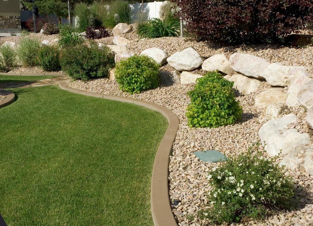 landscaping on a budget 03