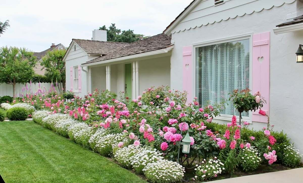 best colorful flower gardens